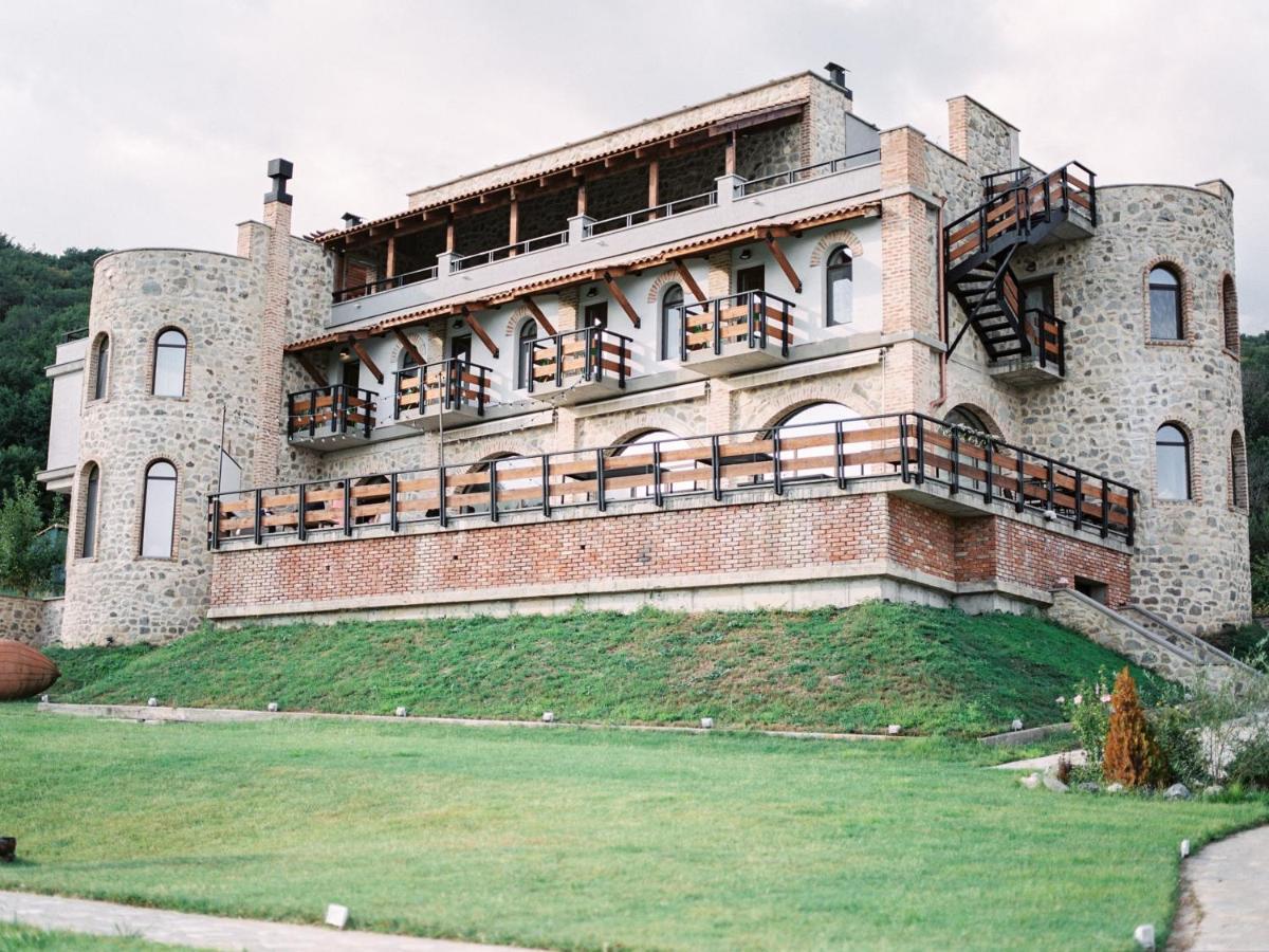 Babaneuris Marani Hotel 4*