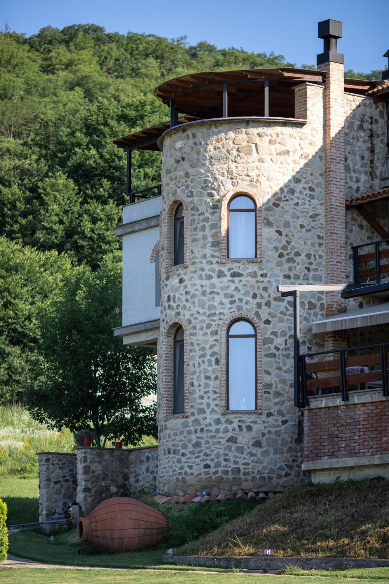 Babaneuris Marani 4* Babaneuri