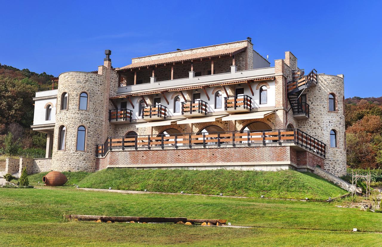 Babaneuris Marani Hotel 4*