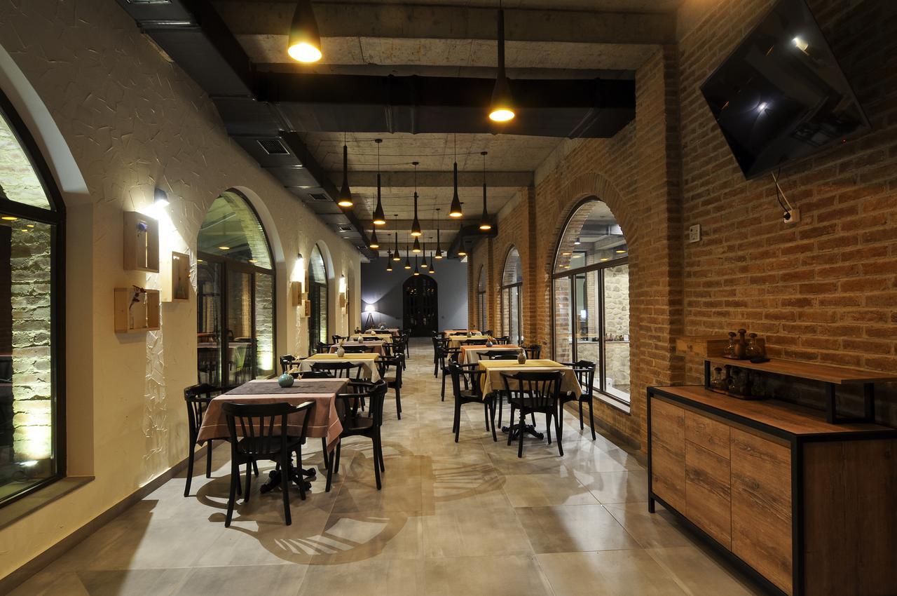 Babaneuris Marani Hotel 4*